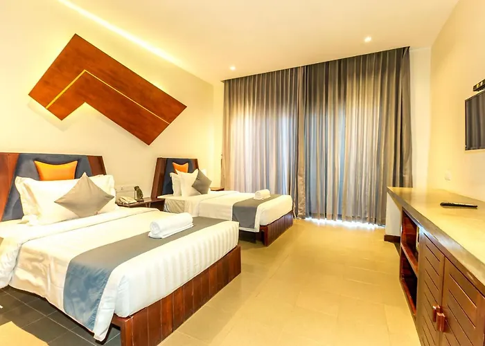 Hotel Coolland & 3*